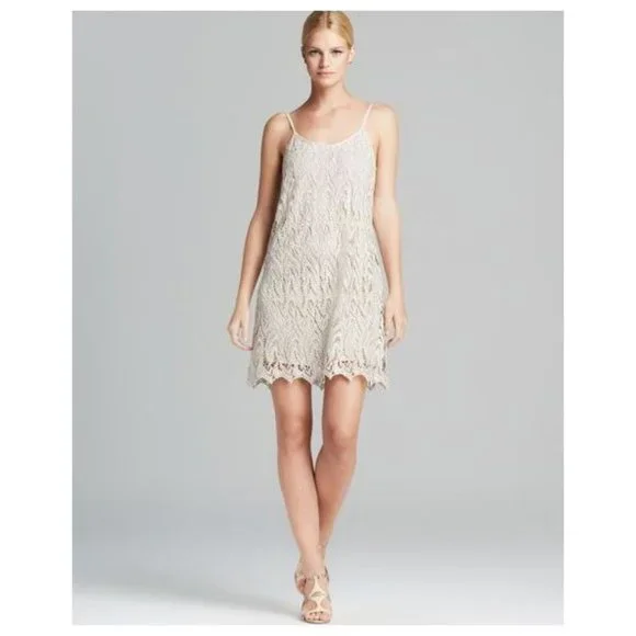 Alice + Olivia | Dresses | Alice Olivia Gold Emmie Lace Slip Dress Sz Xs  Womens Holiday Cocktail Nye | Poshmark